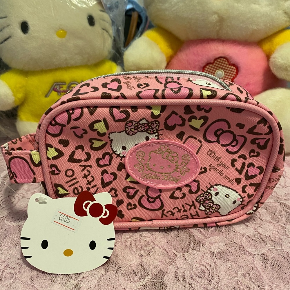 Hello Kitty pink make up bag travel bag Sanrio